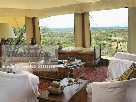 La bibliothèque élégante Ol Seki tented camp dans la réserve Masai Mara, Kenya