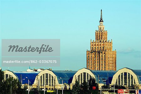 Hangars of the Central Market pavilions and Science Academy building