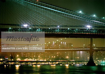 USA, NY, Brooklyn Bridge, lit up at night