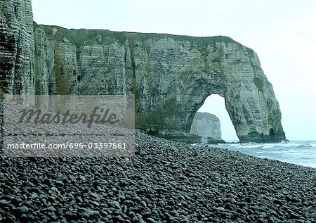 France, Normandy, Etretat, cliffs and natural arch
