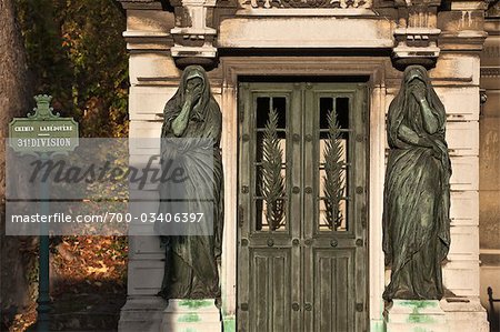 Tomb, Pere Lachaise Cemetery, Paris, Ile-de-France, France