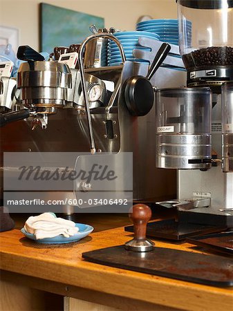 Kaffeemühlen und Kaffee Tamper