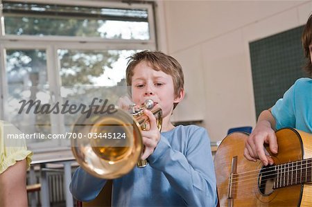 Schüler in Musik Klasse