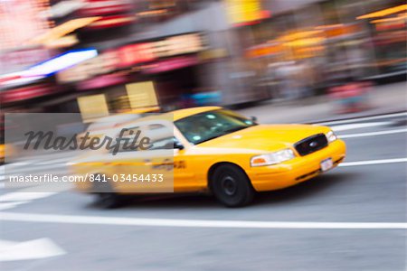 Taxis à Times Square, Midtown, Manhattan, New York City, New York, États-Unis d'Amérique, Amérique du Nord