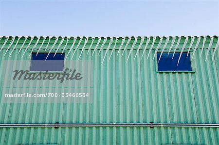 Glaçons sur le bâtiment, McMurdo Station, Antarctica