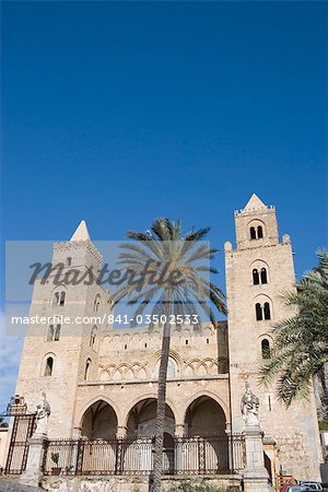 Cathedral, Piazza Duomo, Cefalu, Sicily, Italy, Europe