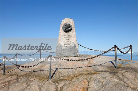 Knud Rasmussen Monument, Ilulissat, Ilulissat Icefjord, Disko Bay, Greenland