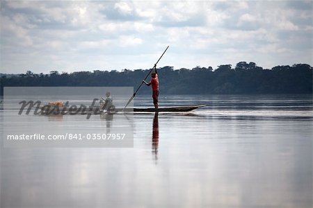 Flussschifffahrt auf dem Kongo, Demokratische Republik Kongo, Afrika