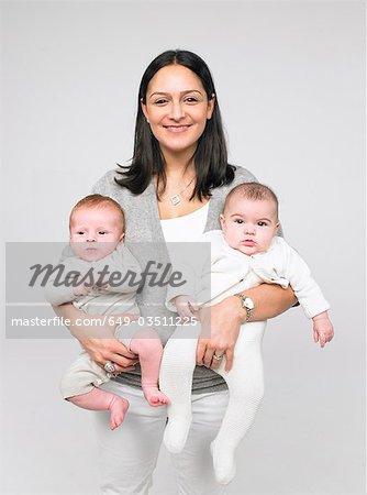 Mutter Betrieb zwei Babys