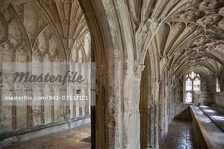 Interior of cloisters and monks' lavatorium with fan vaulting, Gloucester Cathedral, Gloucester, Gloucestershire, England, United Kingdom, Europe