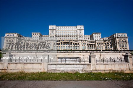 Palais du Parlement, ancien palais de Ceausescu, Bucarest, Roumanie, Europe
