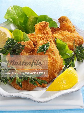 Viennese fried chicken with parsley