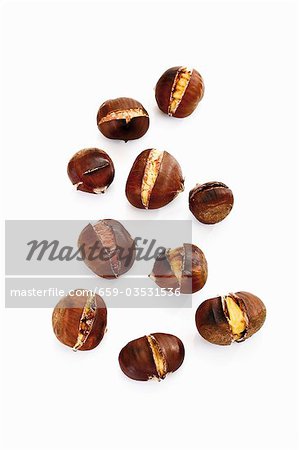 Sweet chestnuts, roasted (overhead view)