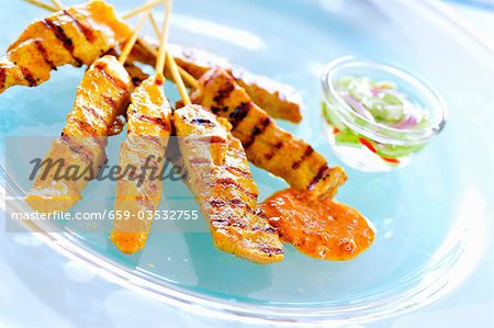 Huhn und Schweinefleisch satay