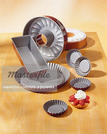 Various baking tins