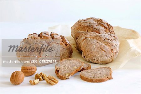 Walnut bread and walnuts