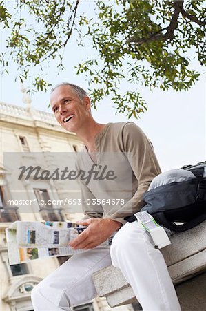 Tourismus in der Stadt sitzen Platz Reading Karte, Flachwinkelansicht