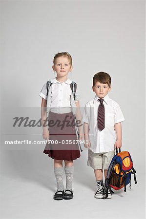 Portrait des enfants d'âge scolaire