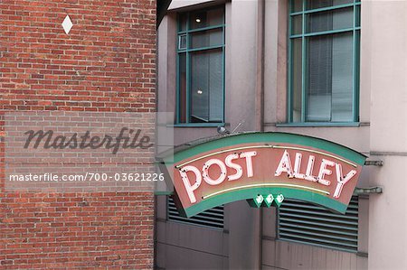 Post Alley, Pike Place Market, Seattle, Washington, USA