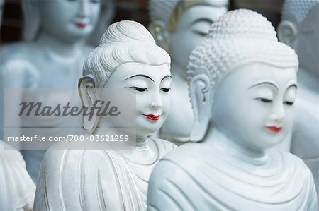 Statues de Bouddha en marbre blanc à vendre à Rangoon, Division de Yangon, Myanmar