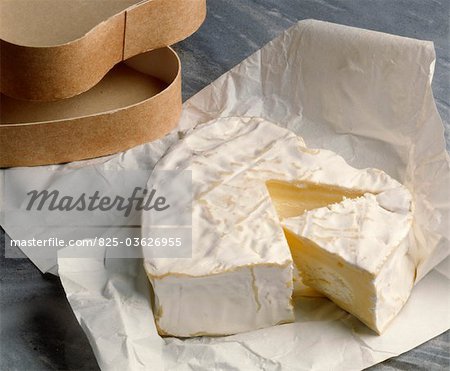 Coeur de Neufchâtel cheese
