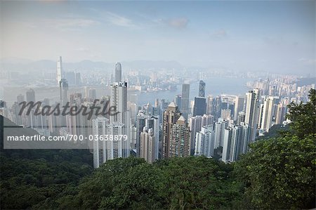 Vue sur l'île de Hong Kong et la péninsule de Kowloon de Victoria Peak, Hong Kong, Chine