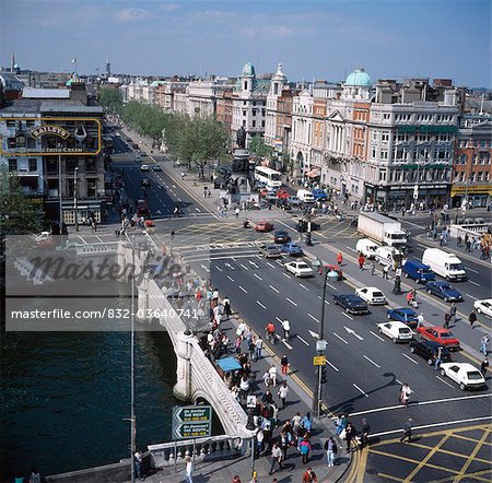 O' Connell Bridge und die O' Connell Street, Dublin City, County Dublin, Irland