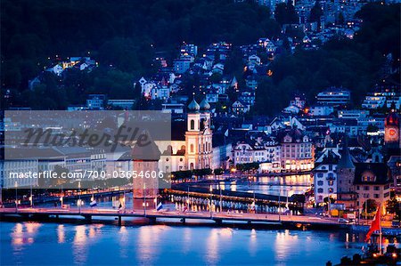 Lucerne au crépuscule, Suisse