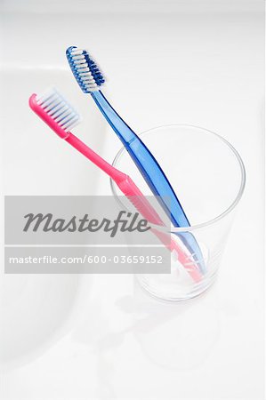 Brosses à dents en verre