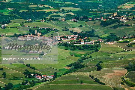 Serralunga d ' Alba, Provinz Cuneo, Piemont, Italien