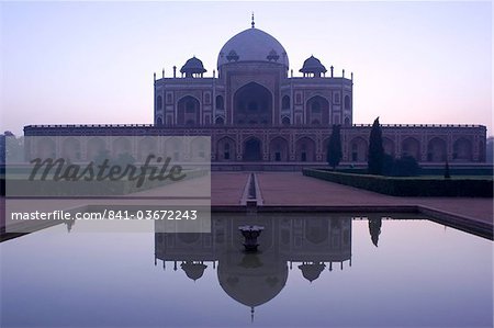 Humayun's Tomb, UNESCO World Heritage Site, the first great example of a Mughal garden tomb, at sunrise, Delhi, India, Asia