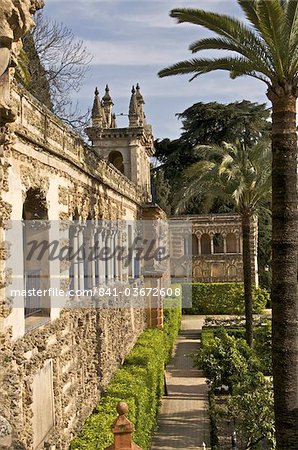 Grotesque gallery in Reales Alcazares Gardens (Alcazar Palace Gardens), Seville, Andalusia, Spain, Europe