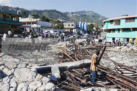 Salvage and reconstruction work, January 2010 earthquake damage, Port au Prince, Haiti, West Indies, Caribbean, Central America Salvage and reconstruction work, January 2010 earthquake damage, Port au Prince, Haiti, West Indies, Caribbean, Central America