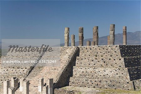 Statues de guerriers atlantes au sommet de la pyramide, le Temple de Quetzalcoatl, Tula, la capitale probable de la civilisation toltèque, Zone archéologique de Tula de Allende Hidalgo, Mexique, Amérique du Nord