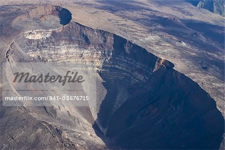 Vue aérienne du cratère du volcan Piton de la Fournaise, La réunion, océan Indien, Afrique