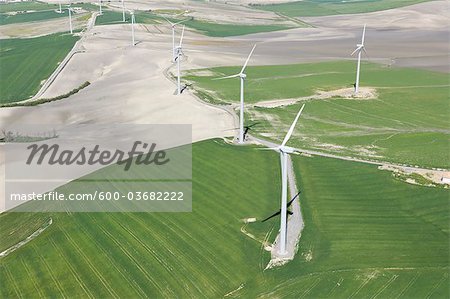 Vue aérienne d'éoliennes près de Jerez de la Frontera, Cadix, Andalousie, Espagne