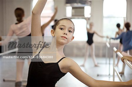 Mädchen im Ballett-Klasse