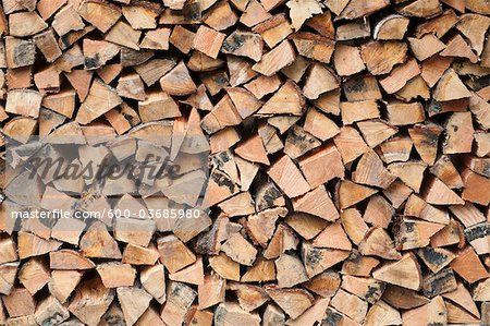 Pile de bois de chauffage