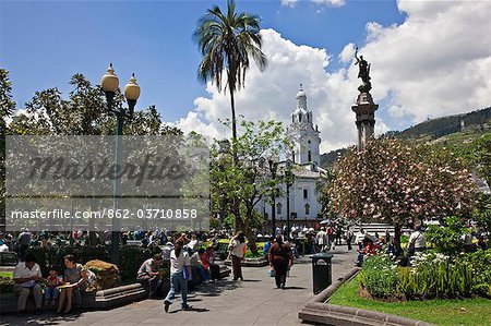 Équateur, place de l'indépendance dans la vieille ville de Quito.