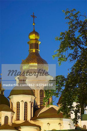 Cathédrale de Saint Sophia au crépuscule, Kiev, Ukraine