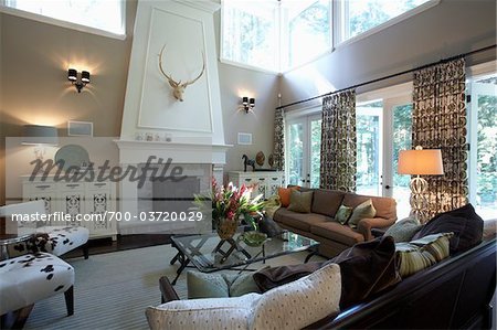 Spacious Living Room