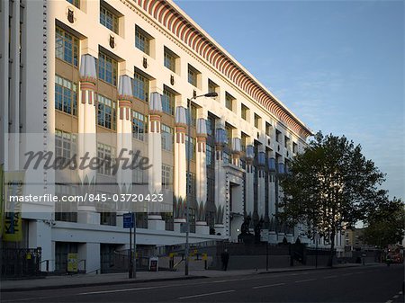 Greater House, London Hampstead Road, Camden, London, 1926-28 (wiederhergestellt, 1999). Ehemals Carreras Zigarettenfabrik. Architekten: M.E und O.H Collins mit A.G Porri