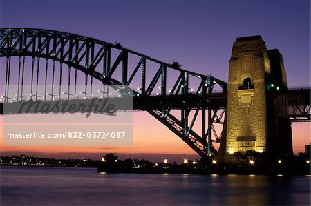 Sydney harbour bridge