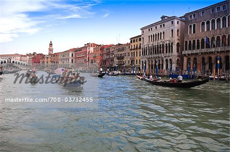 Bateaux sur le Grand Canal, Venise, Vénétie, Italie