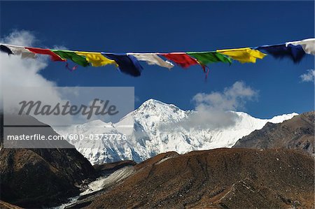 Prière drapeaux, Cho Oyu, Khumbu, le Parc National de Sagarmatha Solukhumbu District, Sagarmatha, Purwanchal, Népal