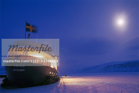 A boat on ice.