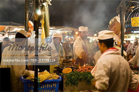 Selling Essen kocht, im Djemaa el Fna, Marrakesch, Marokko