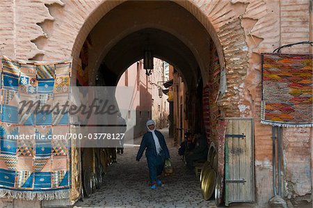 Porte du souk, Marrakech, Maroc