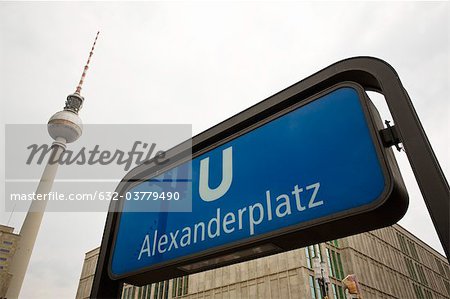 Entrée de métro Alexanderplatz Berlin, Allemagne