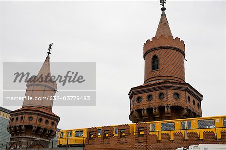 Pont Oberbaum (Oberbaumbrücke), Berlin, Allemagne